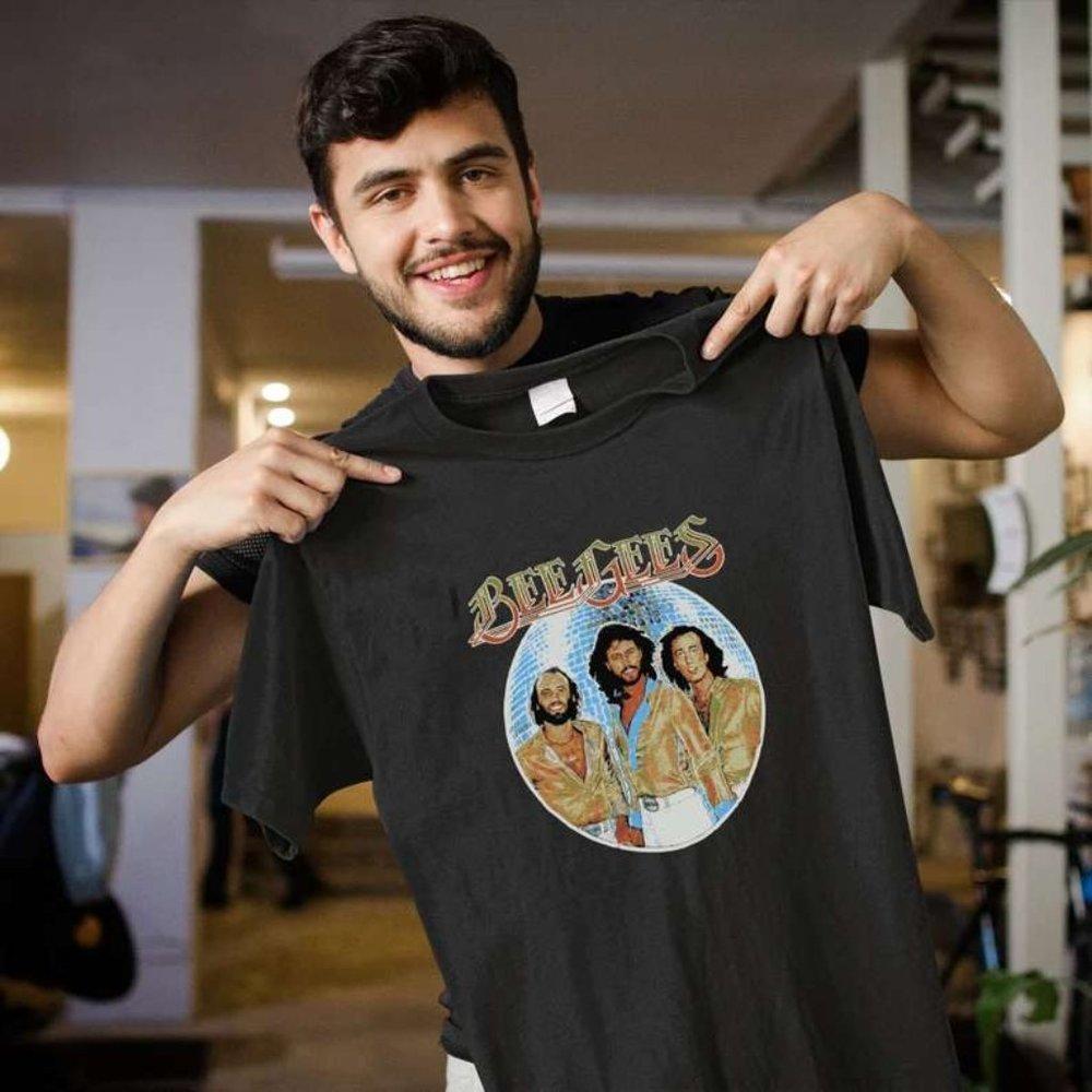 Bee Gees Band Unisex T-Shirt, Bee Gees Graphics Unisex T-shirt - Picture 1 of 4